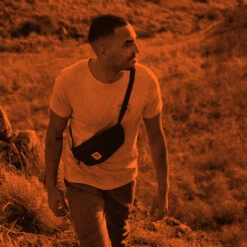 FJÄLLRÄVEN Men's 1960 Logo T-Shirt - Grey Melange -Outdoor Apparel Fjallraven SS23 Ms1960LogoTee Grey 05