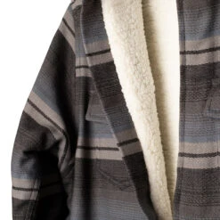 KAVU Men's Eagle Pine Shirt - Midnight Stripe 9 KAVU Men's Eagle Pine Shirt - Midnight Stripe -Outdoor Apparel KAVU AW22 EagleShirt MidnightStripe 05