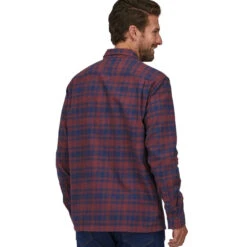 Patagonia Men's L/S Organic Cotton Fjord Flannel Shirt - Connected Lines: Sequoia Red -Outdoor Apparel Patagonia AW22 MsFjordFlannel CLSequoiaRed 04