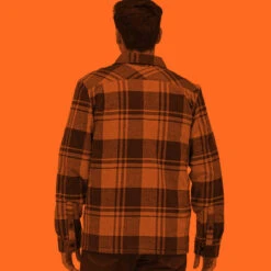 Patagonia Men's Insulated Organic Cotton MW Fjord Flannel Shirt - Forestry: Hemlock Green -Outdoor Apparel Patagonia AW22 MsInsulatedFjordFlannel FHemlockGreen 04