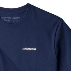 Patagonia Men's P-6 Logo Responsibili-Tee - Classic Navy -Outdoor Apparel Patagonia M P6ResponsibiliTee ClassicNavy 04