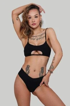 Hills Raree Top Ribbed Black