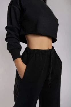Oversized Cropped Jumper - Black -Outdoor Apparel creatures of xix tops oversized cropped jumper black 28770012889222